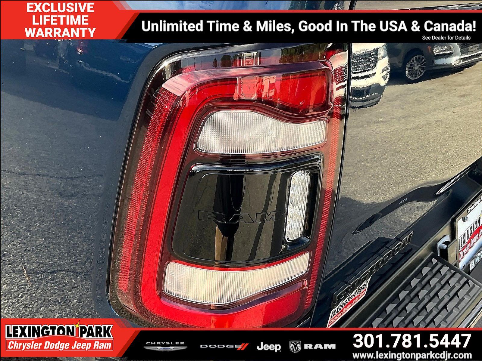 Used 2024 RAM 2500 Big Horn w/ Night Edition AWD/4WD image 23