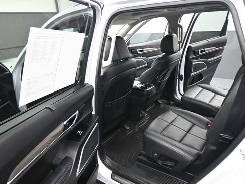 Used 2022 Kia Telluride SX w/ Towing Package AWD/4WD image 39
