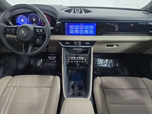 Certified 2025 Porsche Macan Turbo Electric AWD/4WD image 13
