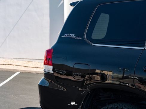Used 2020 Toyota Land Cruiser Heritage Edition AWD/4WD image 12