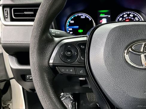 Used 2021 Toyota RAV4 LE image 24