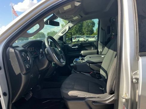 Used 2021 Chevrolet Silverado 2500 Custom w/ Custom Value Package AWD/4WD image 12