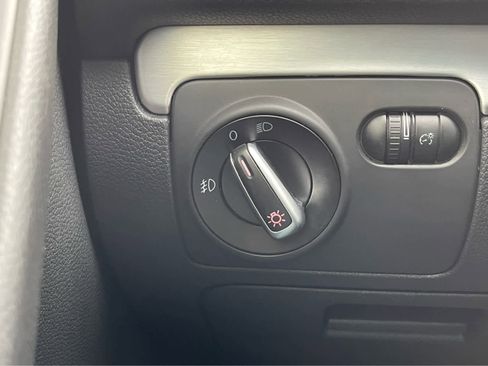 Used 2013 Volkswagen GTI Autobahn image 16