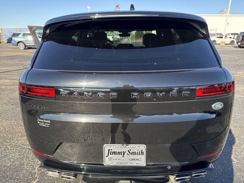 Used 2023 Land Rover Range Rover Sport First Edition image 31