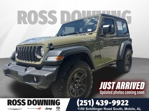 Used 2025 Jeep Wrangler Sport AWD/4WD image 1