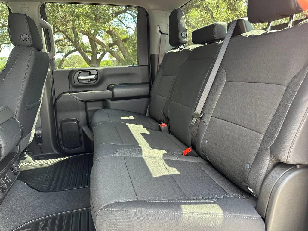 New 2026 Chevrolet Silverado 2500 Custom w/ Custom Value Package AWD/4WD image 12