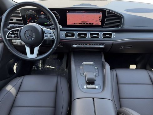 Used 2022 Mercedes-Benz GLS 450 4MATIC image 5