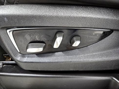 Used 2015 Cadillac Escalade ESV Luxury image 9