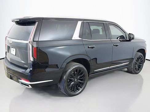 Used 2024 Cadillac Escalade Premium Luxury w/ Performance Package AWD/4WD image 16
