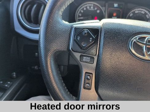 Used 2022 Toyota Tacoma TRD Sport w/ Technology Package image 9