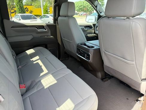 Used 2025 GMC Sierra 1500 SLT w/ SLT Premium Plus Package AWD/4WD image 27