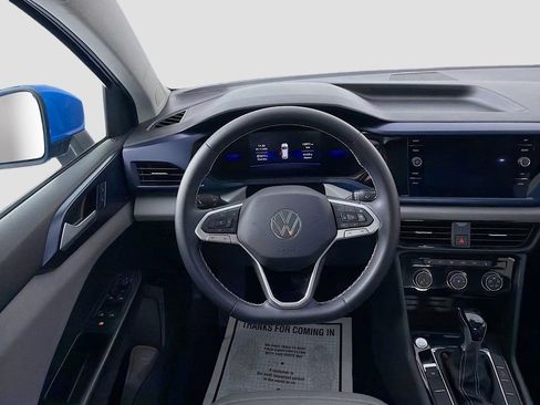 Used 2023 Volkswagen Taos SE w/ Panoramic Sunroof Package AWD/4WD image 23