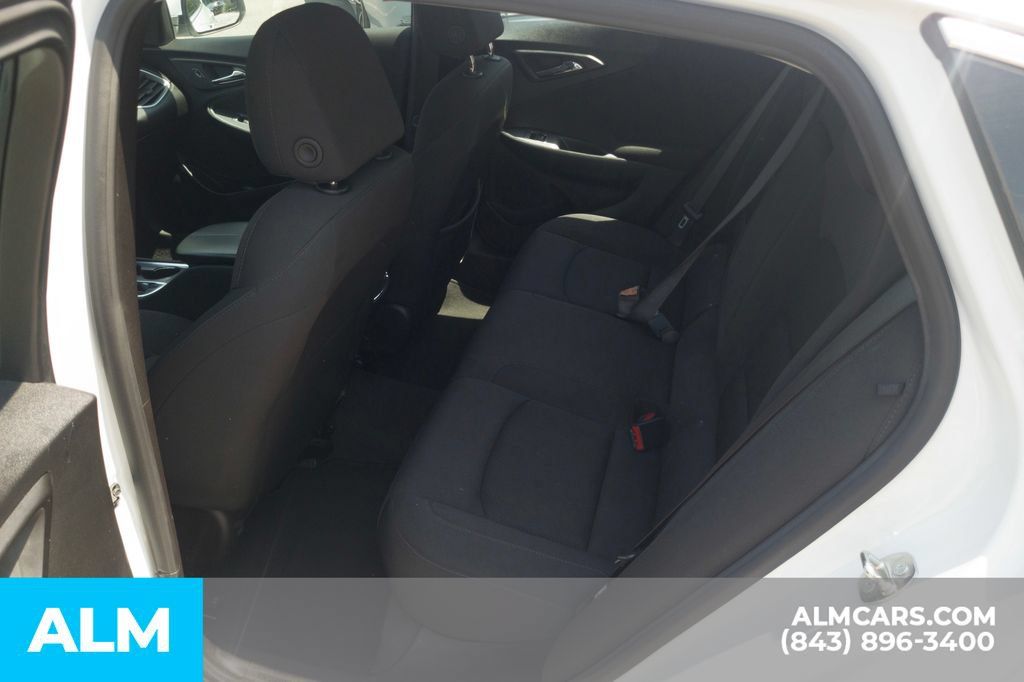 Used 2024 Chevrolet Malibu LT FWD image 16
