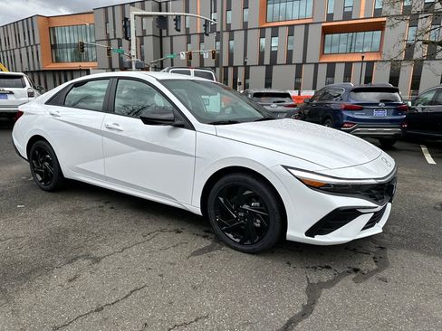 New 2026 Hyundai Elantra Sport FWD image 8