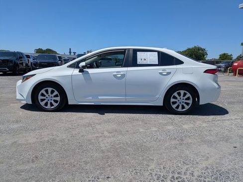 Used 2024 Toyota Corolla LE FWD image 4