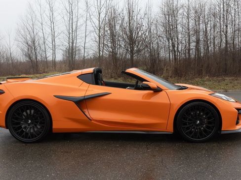 Used 2024 Chevrolet Corvette Z06 image 17