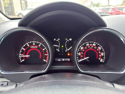 Used 2012 Toyota Highlander Limited FWD image 15
