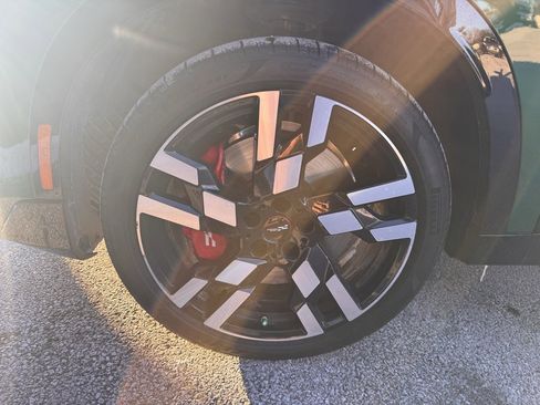 Used 2025 MINI Cooper Countryman John Cooper Works w/ Comfort Package Max image 25