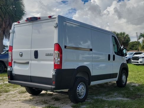 Used 2025 RAM ProMaster 1500 w/ Convenience Group FWD image 4