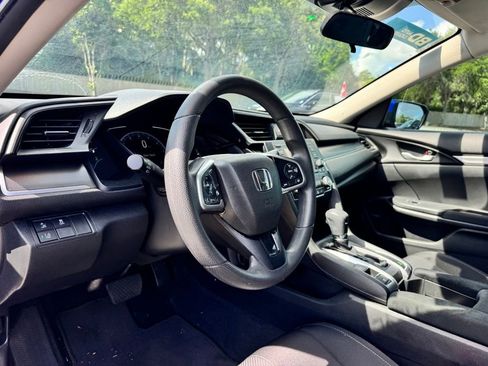 Used 2019 Honda Civic LX image 9