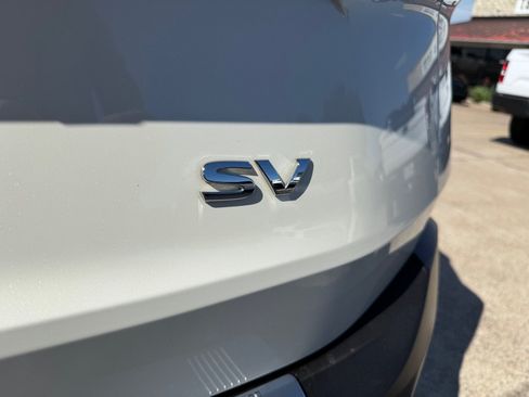 Used 2023 Nissan Rogue SV FWD image 11