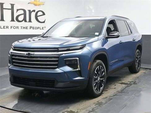 New 2026 Chevrolet Traverse LT w/ Sun and Wheel Package image 13