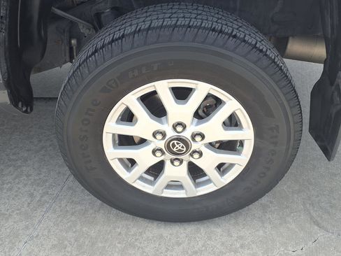 Certified 2024 Toyota Tacoma SR5 image 8