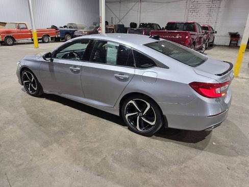 Used 2021 Honda Accord Sport image 7