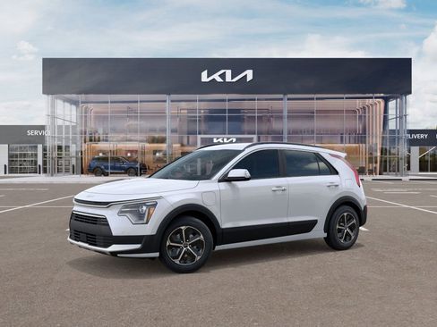 New 2025 Kia Niro EX w/ EX Cold Weather Package image 3