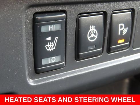 Used 2022 Nissan Frontier PRO-4X AWD/4WD image 5