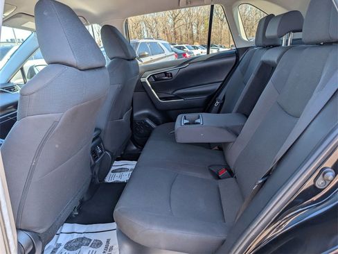 Used 2021 Toyota RAV4 LE image 25