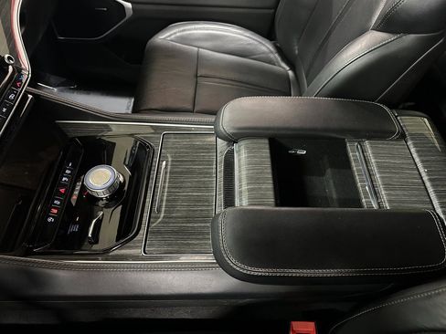 Used 2022 Jeep Wagoneer Series II image 31