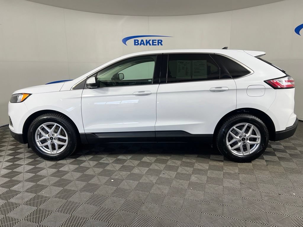Used 2024 Ford Edge SEL AWD/4WD image 2