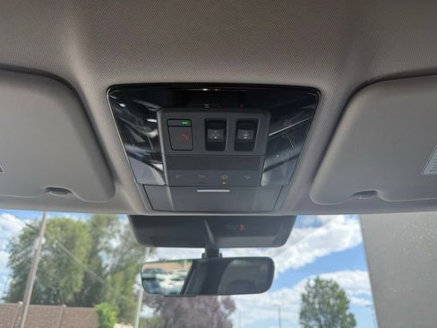 New 2026 Mitsubishi Outlander AWD image 18