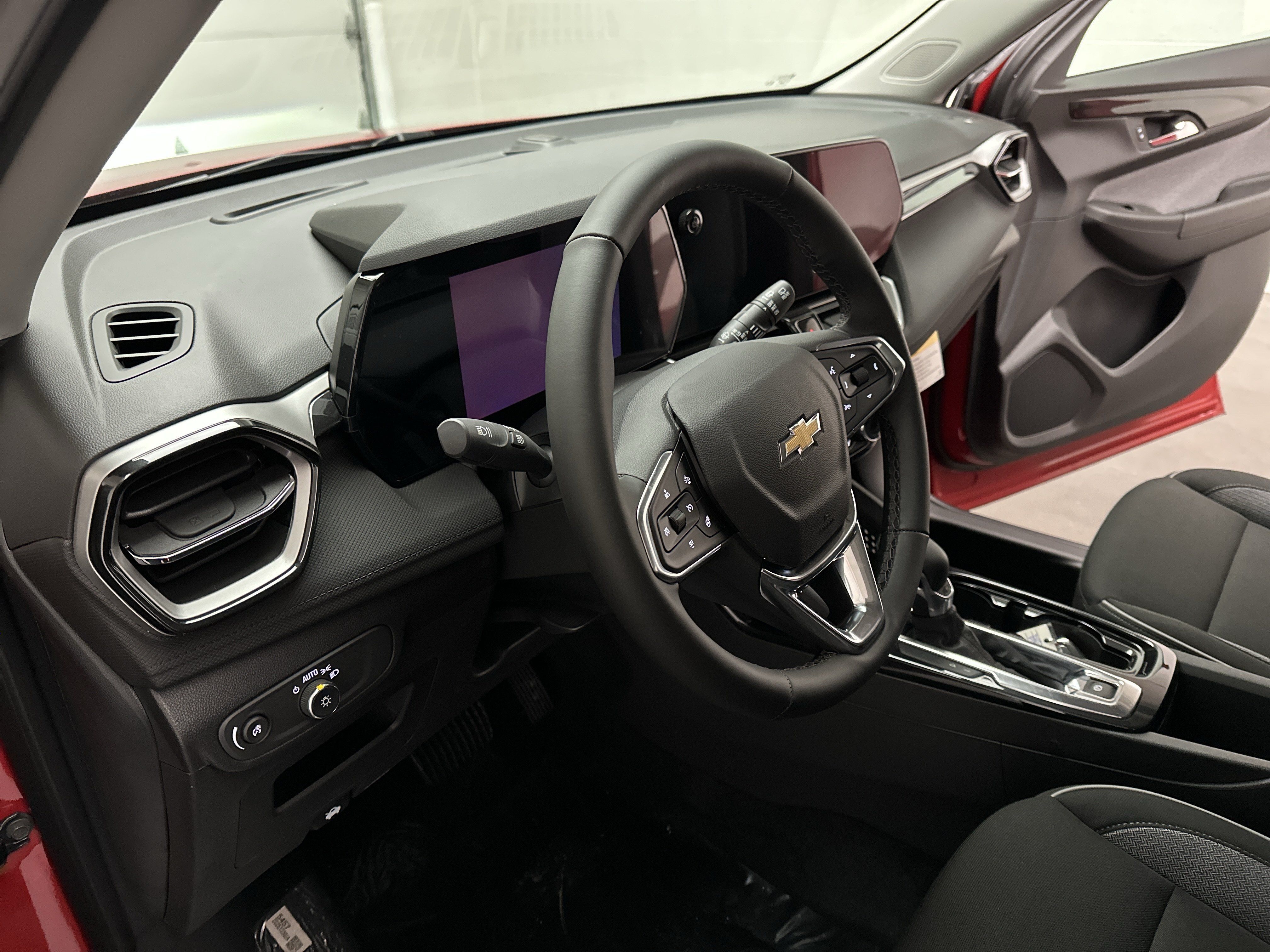 New 2026 Chevrolet TrailBlazer LT w/ Convenience Package FWD image 17