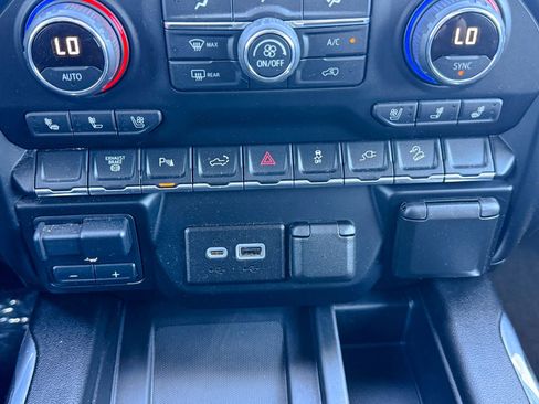 Certified 2021 Chevrolet Silverado 2500 LTZ w/ LTZ Plus Package AWD/4WD image 33