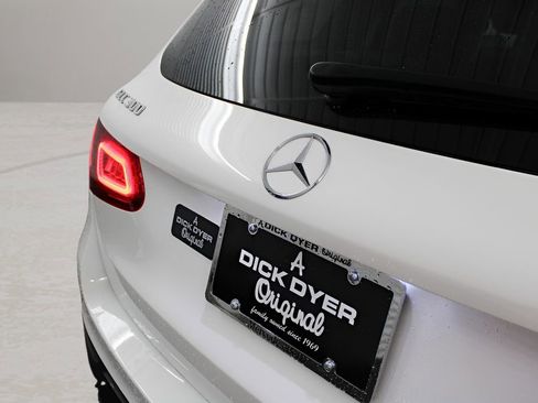 Used 2022 Mercedes-Benz GLC 300 image 20
