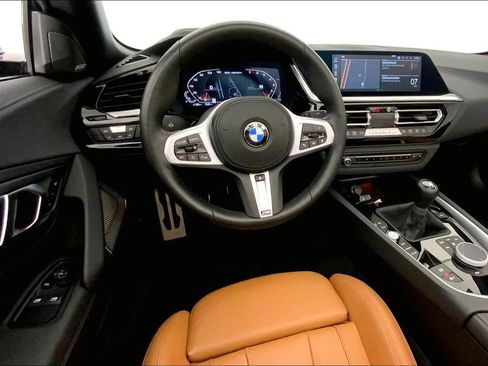 Used 2025 BMW Z4 M40i RWD image 4
