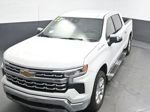 Used 2023 Chevrolet Silverado 1500 LTZ AWD/4WD image 22