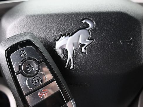 Used 2025 Ford Bronco Outer Banks AWD/4WD image 34