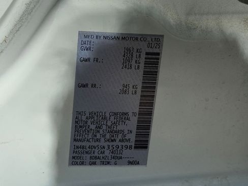 Used 2025 Nissan Altima 2.5 SV image 23