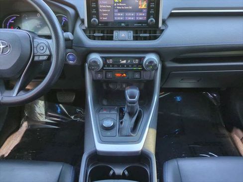 Certified 2020 Toyota RAV4 XSE w/ XSE Grade Weather Package AWD/4WD image 18