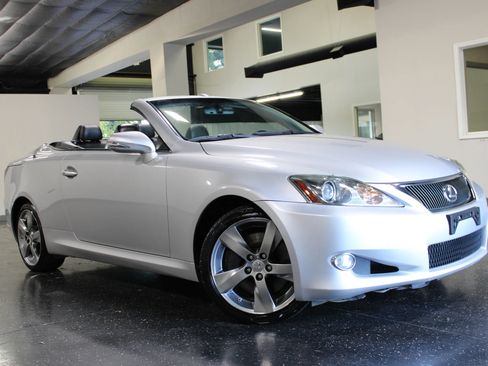 Used 2010 Lexus IS 350C w/ Luxury Pkg RWD image 53