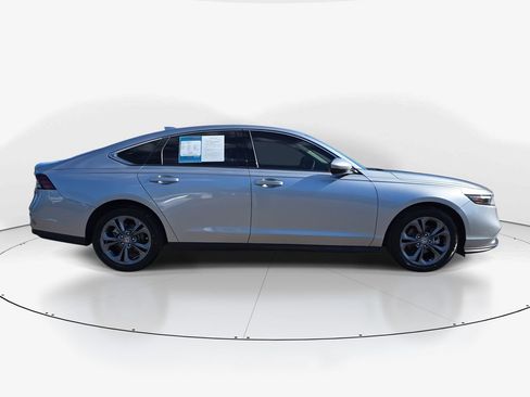Used 2023 Honda Accord EX image 4