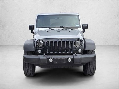 Used 2015 Jeep Wrangler Unlimited Sport image 2