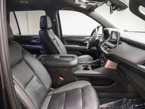 Used 2023 Chevrolet Tahoe LT w/ Luxury Package AWD/4WD image 17