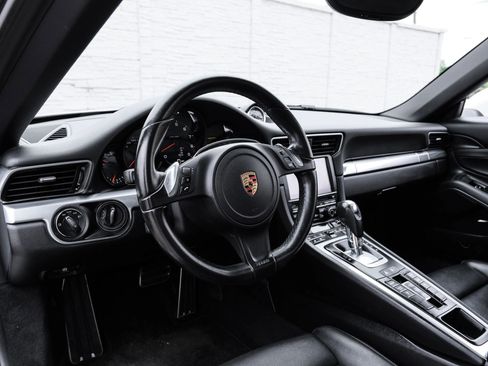 Used 2013 Porsche 911 Carrera 4 AWD/4WD image 3