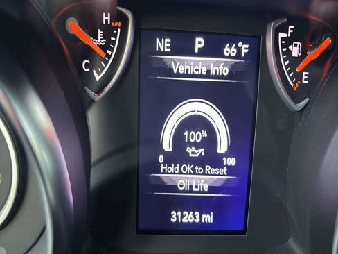 Used 2021 Jeep Gladiator Willys image 21