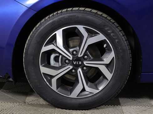 Used 2021 Kia Forte LXS FWD image 18