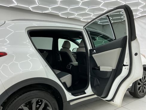 Used 2019 Kia Sportage EX w/ EX Sport Appearance Package AWD/4WD image 23